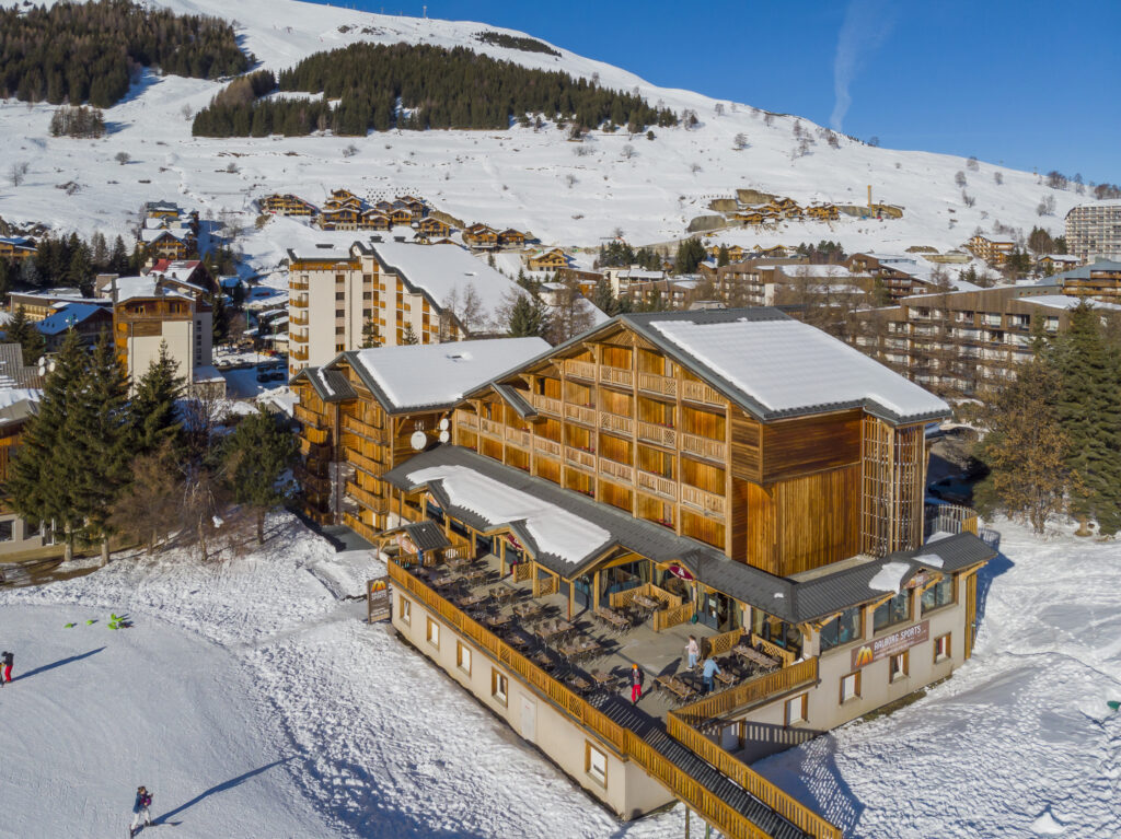 hotel sous la neige - aalborg les deux alpes